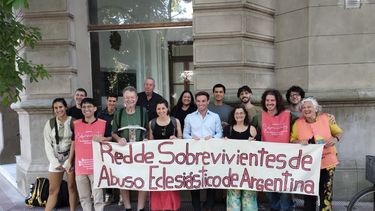 Sostén. La Red de Sobrevivientes de Abusos Eclesiásticos, presente.&nbsp;