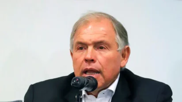 dos dias antes de renunciar, werthein firmo mas de 80 traslados de diplomaticos