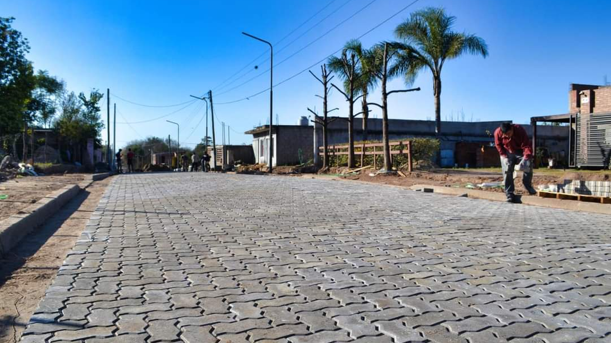 Los Altos: avanzan las obras de adoquinado y puesta en valor de Plaza ...