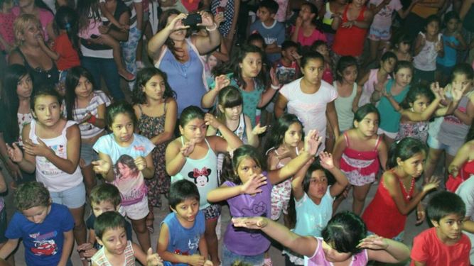 Viva la Plaza llenó de canto y alegría al norte de la ciudad