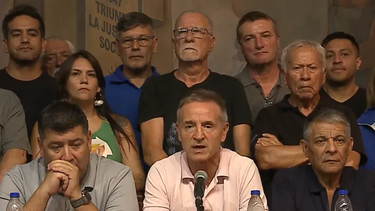 la cgt afirmo que se detuvo mas del 90% de la actividad por el paro general