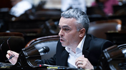 Paulón presentó un proyecto para exigir medidas ante el récord de sífilis registrado este año. Paulón presentó un proyecto para exigir medidas ante el récord de sífilis registrado este año.