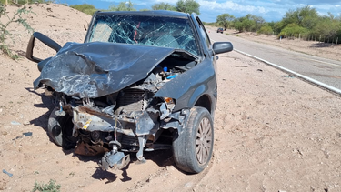 dos personas fallecieron tras un grave choque frontal