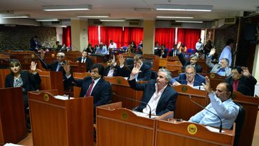 el oficialismo apura la sancion de la reforma de la constitucion