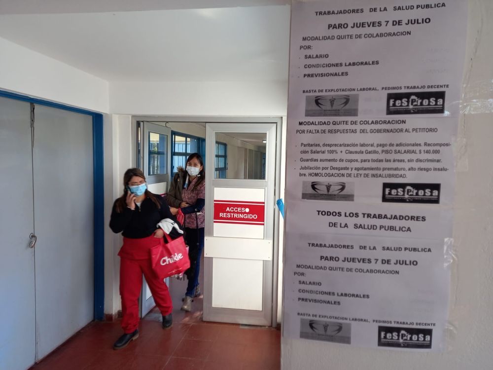 Reclamo. Los trabajadores de la salud de unieron para pedir mejoras.