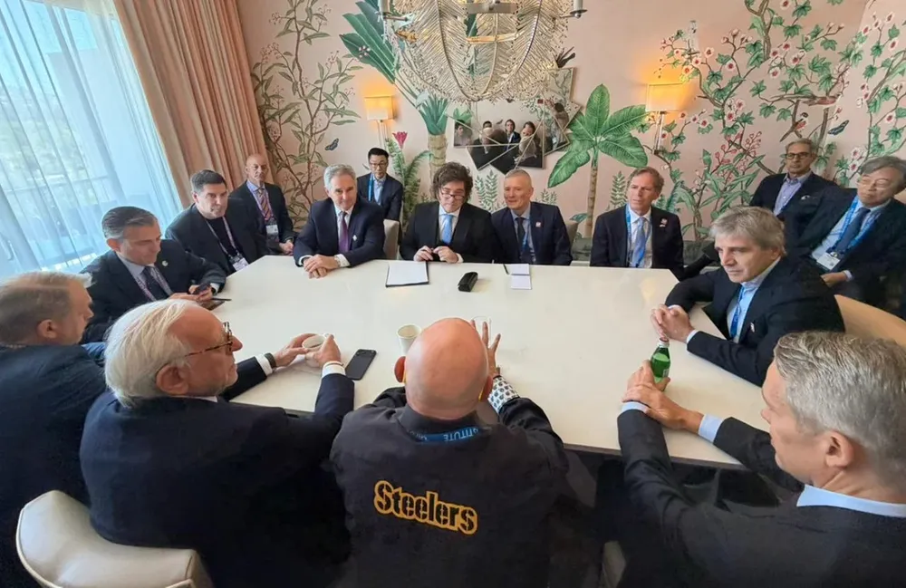Javier Milei se reunió con inversores en Los Ángeles