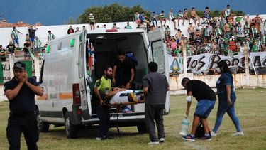 Lamentable. Una vez más la hinchada de San Martín deja afuera a su equipo de un torneo por violencia.