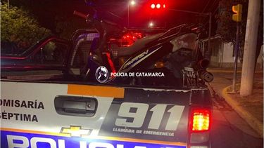 intento un arrebato, lo siguieron con las camaras de seguridad y lo atraparon entrando al boliche