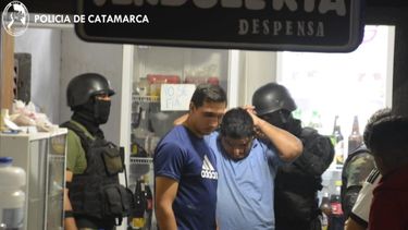 El detenido utilizaba la fachada de una verdulería para comercializar estupefacientes.