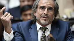 Benegas Lynch apuntó contra García Cuerva: Militan con sotana el regreso del peronismo Benegas Lynch apuntó contra García Cuerva: Militan con sotana el regreso del peronismo