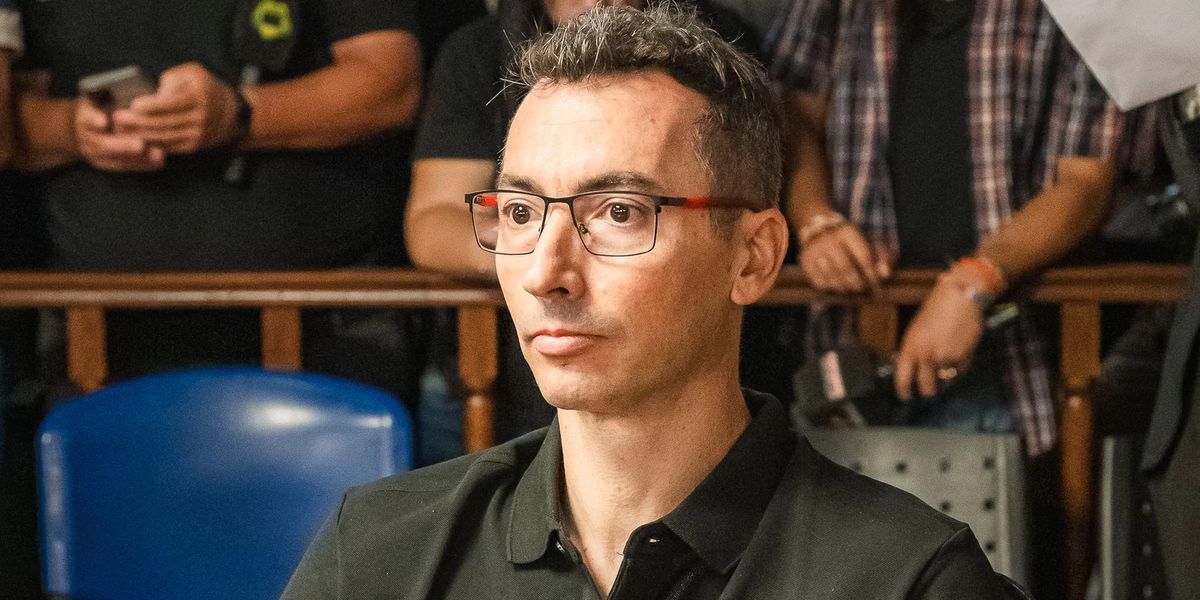 Tranquilidad. Galán aseguró que está a disposición de la Justicia y recibió el respaldo de Perea Ansinelli. Tranquilidad. Galán aseguró que está a disposición de la Justicia y recibió el respaldo de Perea Ansinelli.