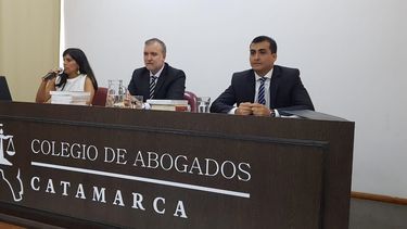 El juez Reynaga presentó su libro