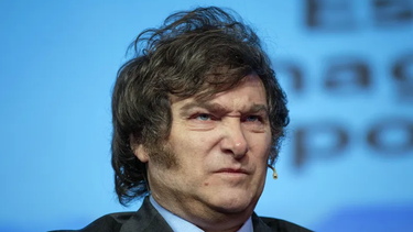 la imagen de javier milei se desploma frente a la de los gobernadores