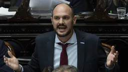 LLA. Santiago Santurio LLA. Santiago Santurio