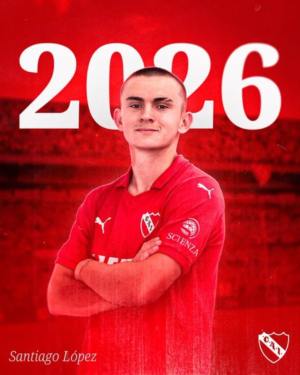 Santiago López firmó su contrato con Independiente.