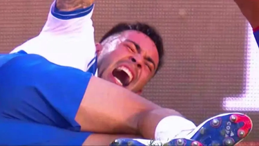 video: la escalofriante lesion de joaquin garcia que conmueve a velez en su debut