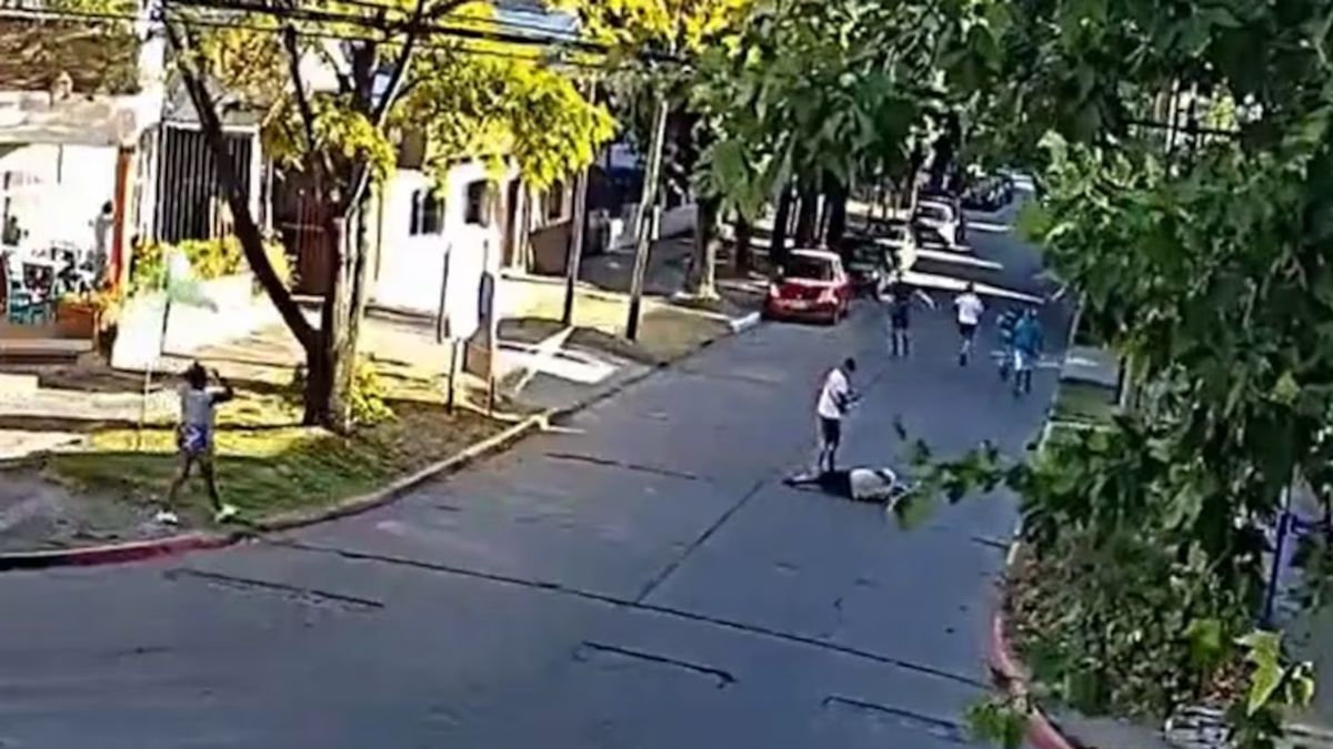 Destrozos y detenidos en Moreno por el crimen de un delivery