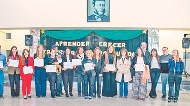 Ciclo de capacitación y entrega de certificados