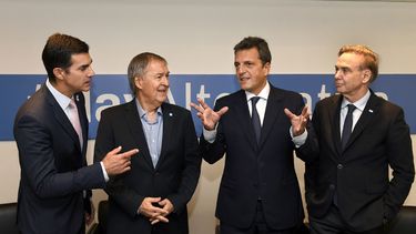Alternativa Federal dejó afuera a Lavagna y convocó a Scioli y Tinelli
