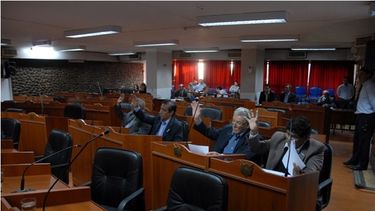 senadores rechazaron el pliego de adet caldelari