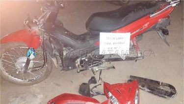Aprehendieron a dos jóvenes por el robo de una motocicleta en Recreo