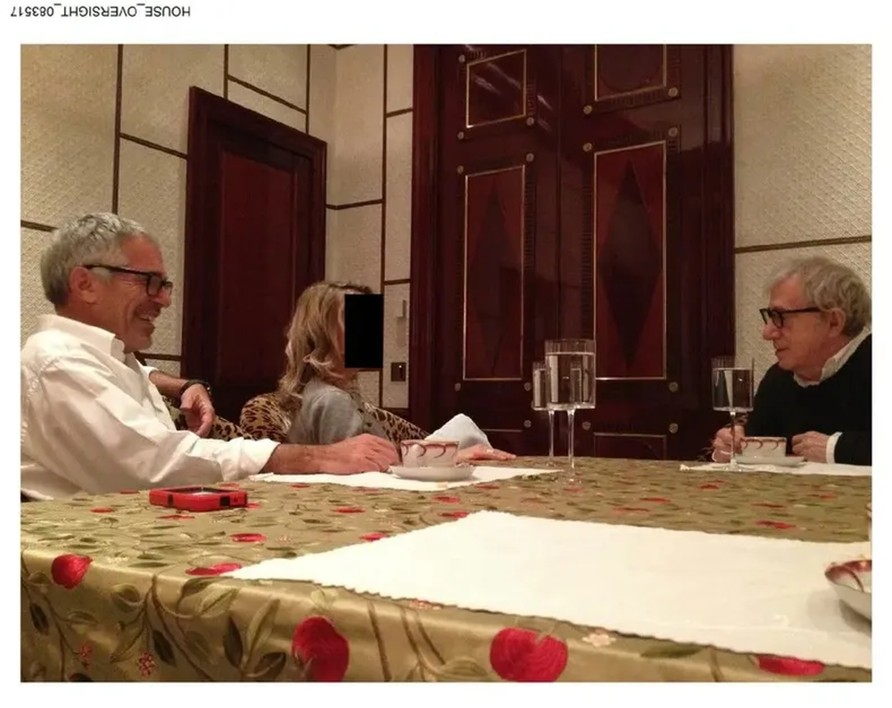 El director de cine, Woody Allen.