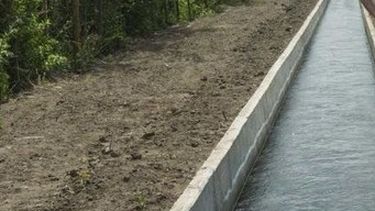 Hallan sin vida a un hombre en un canal