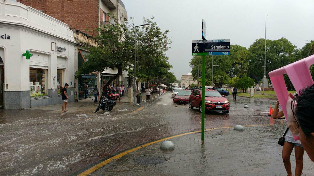 La lluvia continuará por lo menos hasta el mediodía.&nbsp;