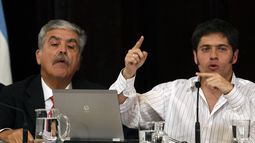 Viejos tiempos. 2012: Julio De Vido y Axel Kicillof explican la expropiación de YPF en el Congreso.