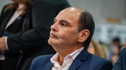 Gustavo Saadi respaldó las becas universitarias: Es un verdadero acto de justicia social Gustavo Saadi respaldó las becas universitarias: Es un verdadero acto de justicia social