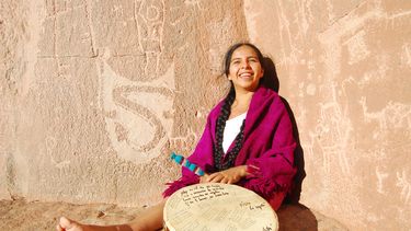 Las coplas de Mariana Carrizo deleitarán en la apertura de la Fiesta del Poncho