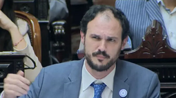 Un diputado libertario pasó de manejar Uber a comprarse una casa con un millonario crédito del Banco Nación Un diputado libertario pasó de manejar Uber a comprarse una casa con un millonario crédito del Banco Nación