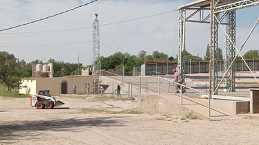 Trabajan en el acondicionamiento del predio del Festival Nacional e Internacional El Fuerte