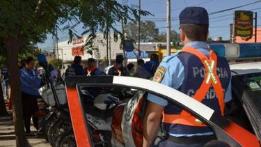 Una mujer de 80 años sufrió un ACV tras pasar varias horas detenida