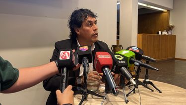 paez anuncio el quinto aumento de sueldo bajo su gestion para los municipales de santa rosa