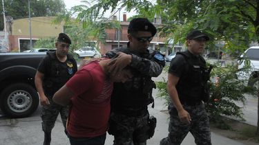 Justicia por mano propia. El policía Luis Miranda podría seguir detenido.