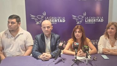 Libertarios impulsan proyecto para el uso de pistolas taser