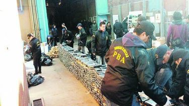 Increíble excusa de la policía ante la pérdida de media tonelada de droga