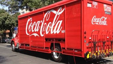 Robaron 130 mil pesos de un camión de Coca Cola
