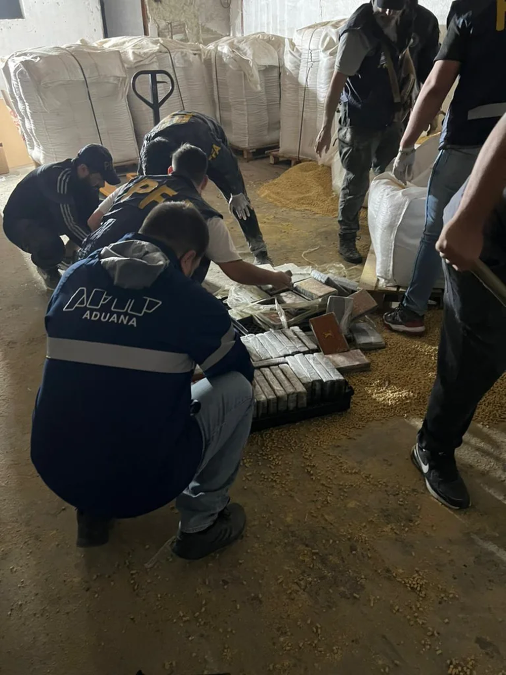 Golpe al narcotráfico. Hallan en un galpón más de 1.00 kg de cocaína