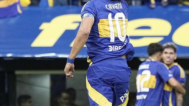 Boca goleó a Defensa por  4 a 0 y es líder de la zona A