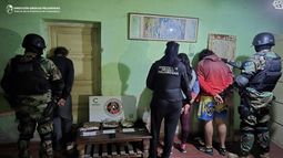 Detuvieron a tres personas con más de 2 kilos de marihuana y ansiolíticos en Valle Viejo