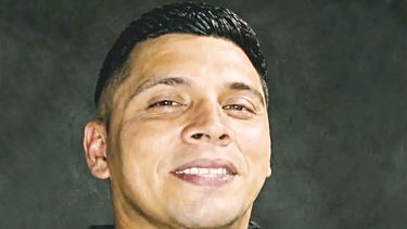 López. Recibió un piedrazo en la cabeza.