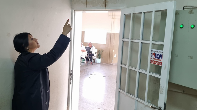 Natalia Herrera cuestionó a las autoridades locales por las malas condiciones de la escuela Luis Franco