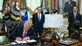 trump evalua cambiar el nombre del atlantico o el pacifico por oceano america