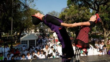 El Circo Dinamita alegró a los chicos en la Expo Ambiente