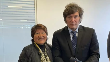 La senadora con Milei.