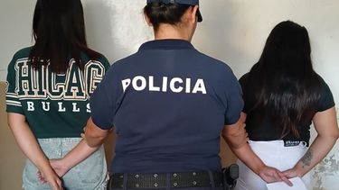 aprehendieron a dos mujeres tras cometer un ilicito en un supermercado