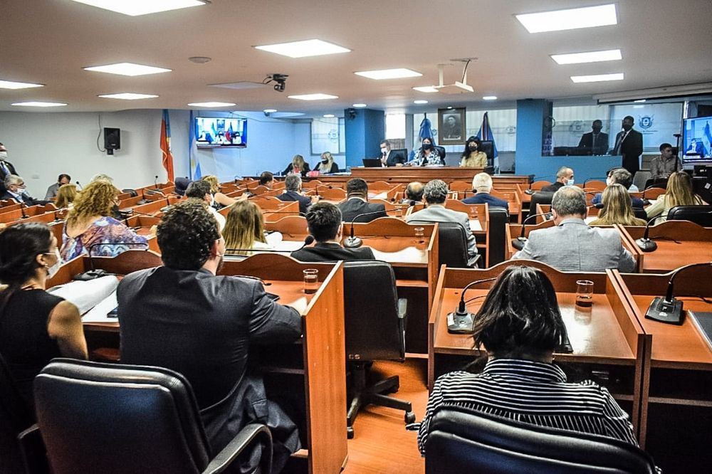 La cámara de diputados decidió sesionar el próximo martes.