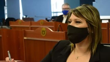 Diputada. Natalia Herrera. Pidió que el concejal Roger Almendra se tome licencia.